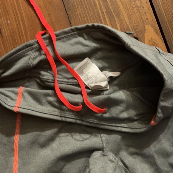 North Face mid-calf length exercise leggings size small - Picture 3 of 9